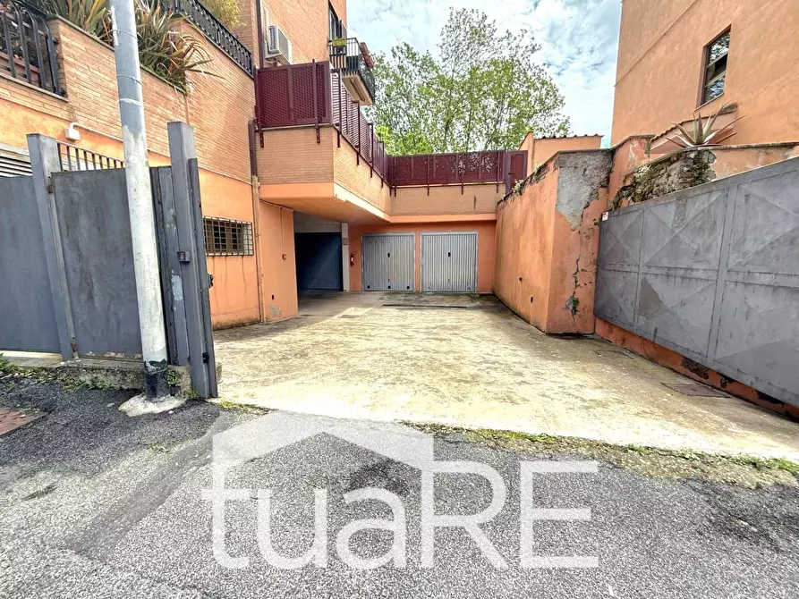 Immagine 15 di Box auto in vendita  in Via Ezio Sciamanna a Roma