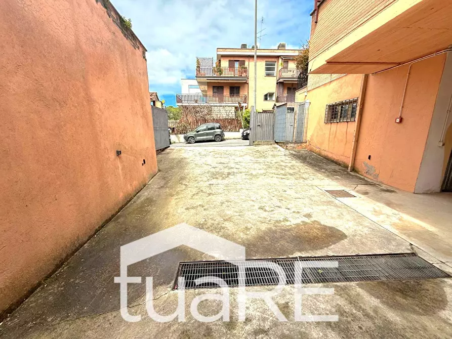 Immagine 23 di Box auto in vendita  in Via Ezio Sciamanna a Roma