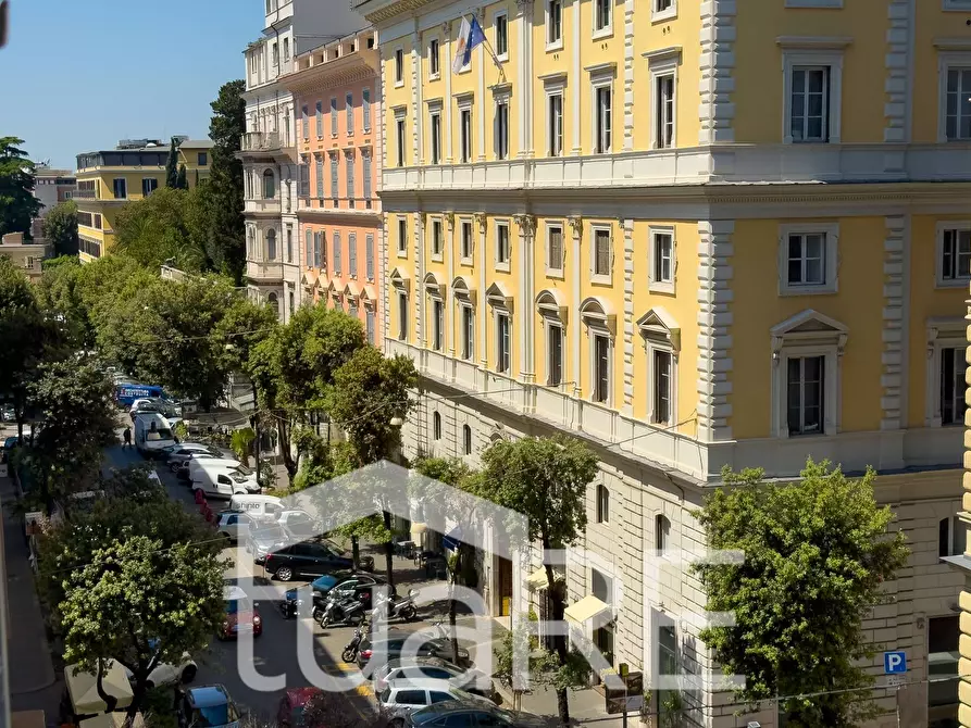 Immagine 9 di Appartamento in vendita  in Via Ludovisi a Roma