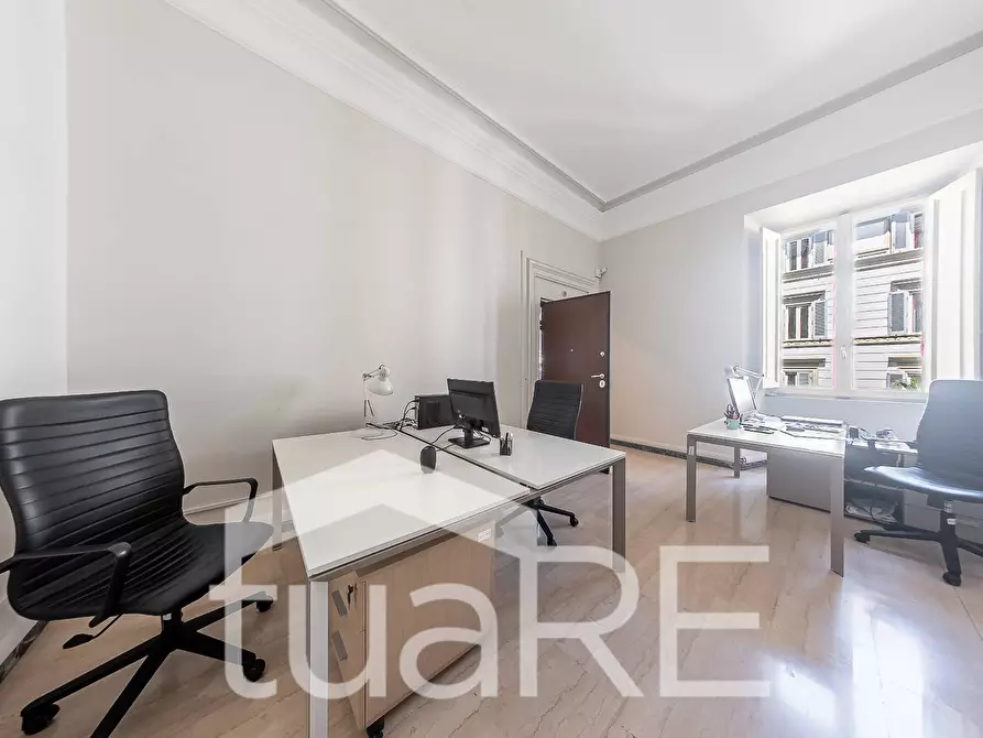 Immagine 11 di Appartamento in vendita  in Via Ludovisi a Roma