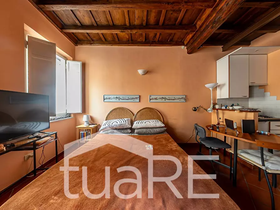 Immagine 13 di Appartamento in vendita  in Via Dei Chiavari a Roma