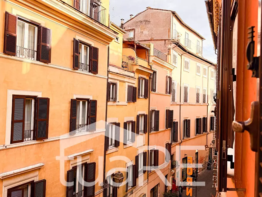 Immagine 15 di Appartamento in vendita  in Via Dei Chiavari a Roma