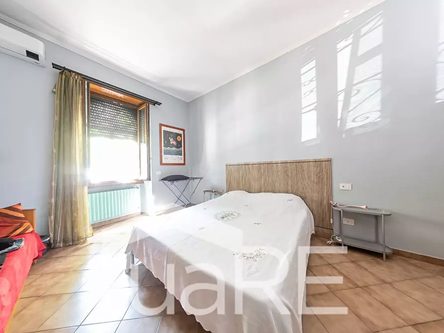 Immagine 7 di Appartamento in vendita  in Via Ettore Rolli a Roma