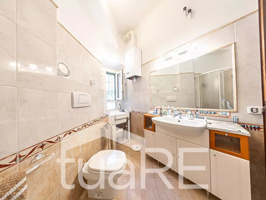 Immagine 16 di Appartamento in vendita  in Via Ettore Rolli a Roma