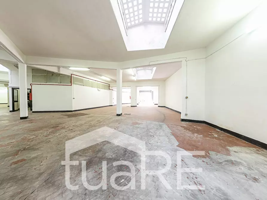 Immagine 3 di Box auto in vendita  in Via San Silverio a Roma