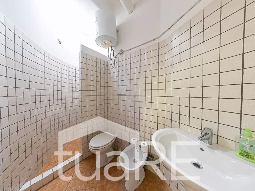 Immagine 5 di Box auto in vendita  in Via San Silverio a Roma