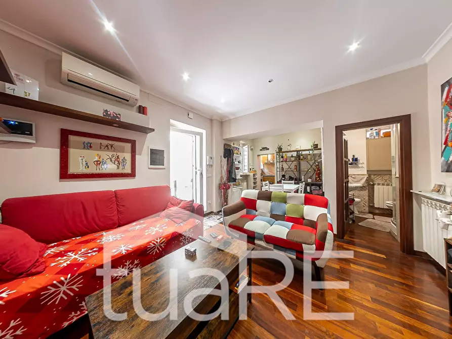 Immagine 3 di Appartamento in vendita  in Via Dei Prati Della Farnesina a Roma