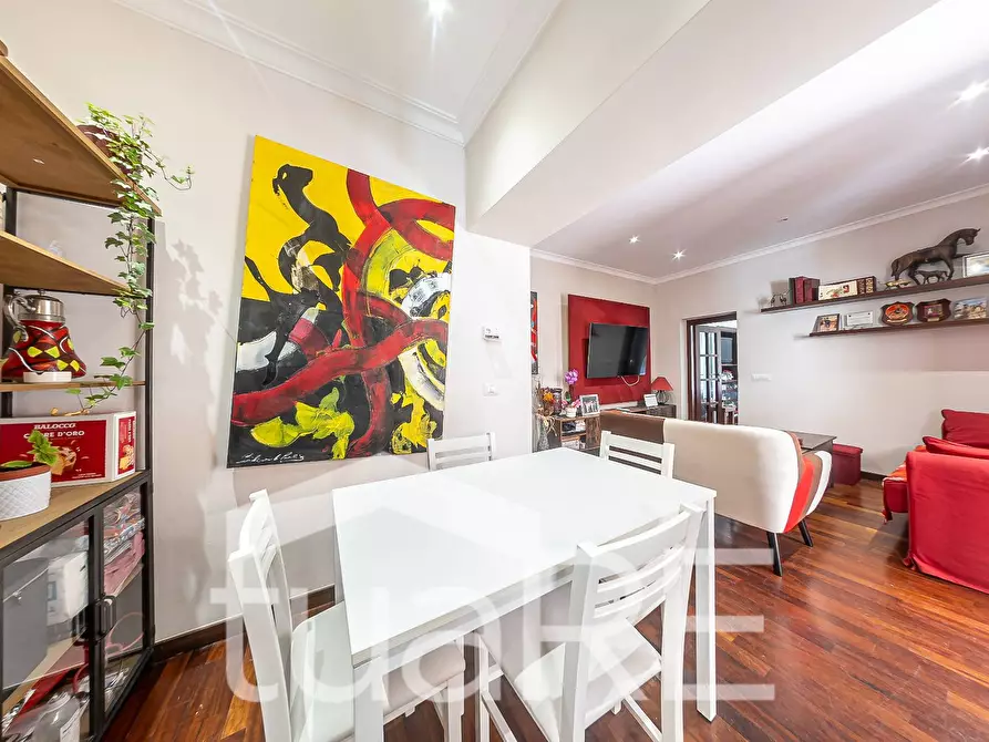 Immagine 4 di Appartamento in vendita  in Via Dei Prati Della Farnesina a Roma