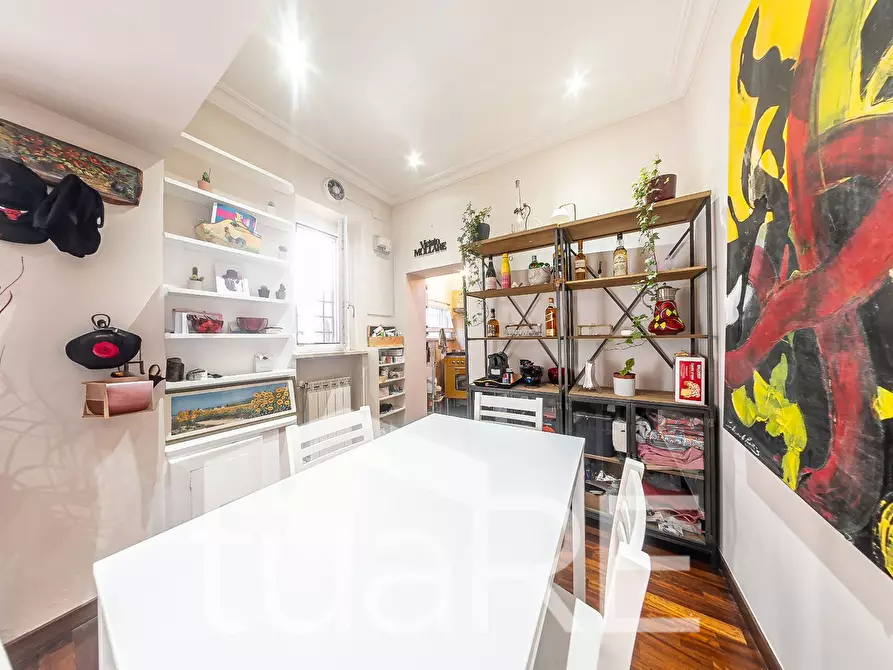 Immagine 6 di Appartamento in vendita  in Via Dei Prati Della Farnesina a Roma