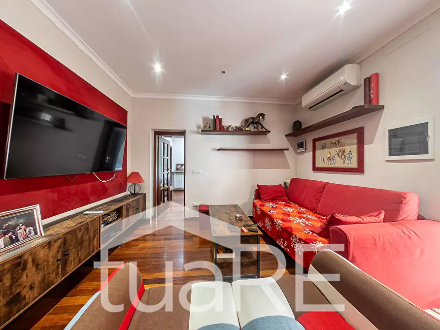 Immagine 16 di Appartamento in vendita  in Via Dei Prati Della Farnesina a Roma