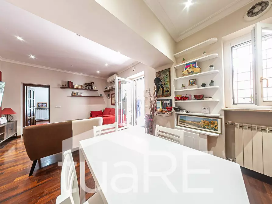 Immagine 17 di Appartamento in vendita  in Via Dei Prati Della Farnesina a Roma