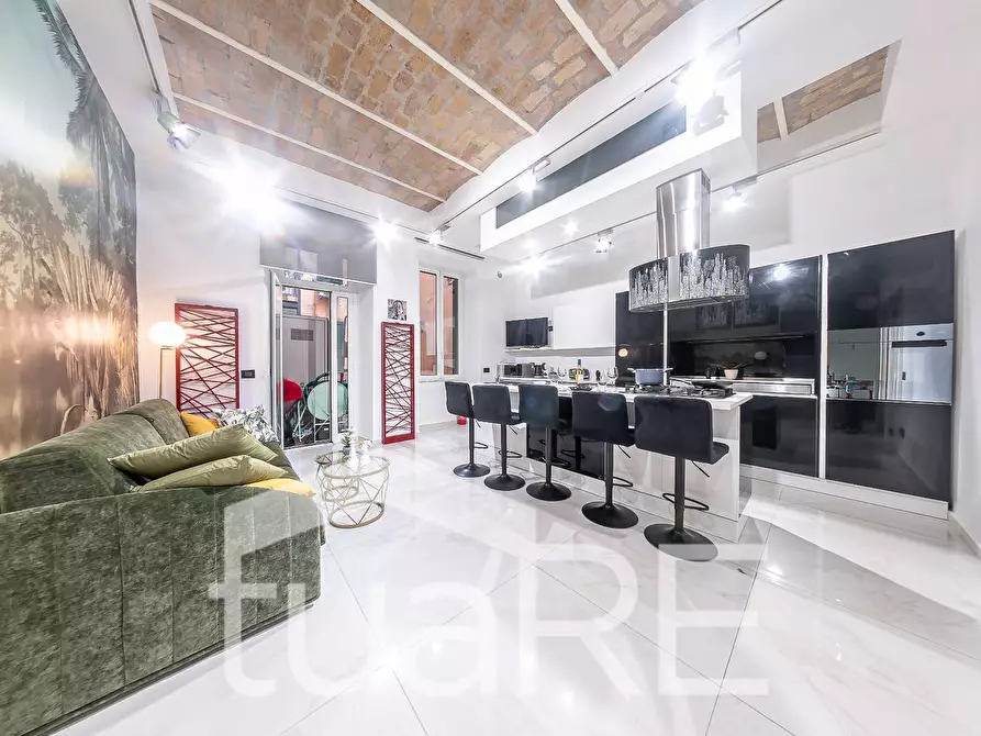 Immagine 12 di Appartamento in vendita  in Via Buonarroti a Roma