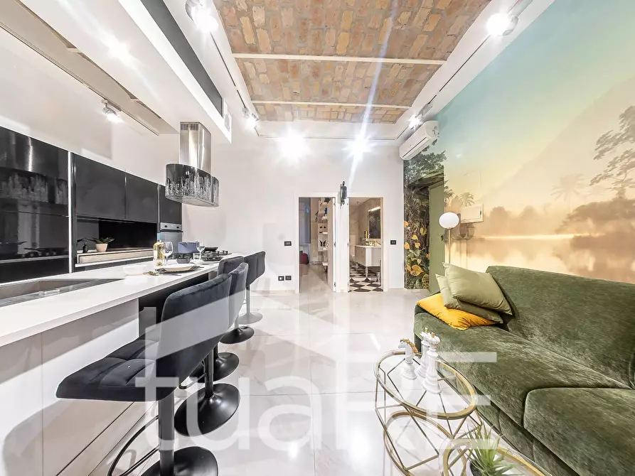 Immagine 17 di Appartamento in vendita  in Via Buonarroti a Roma