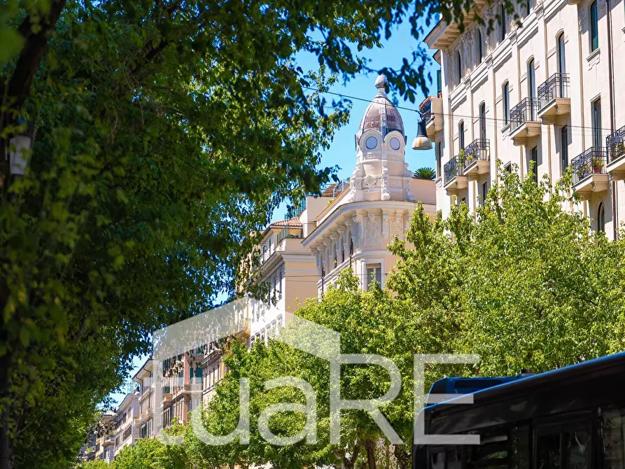 Immagine 3 di Appartamento in vendita  in Piazza Adriana a Roma
