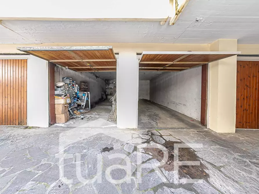 Immagine 4 di Box auto in vendita  in Via Saint Vincent a Roma