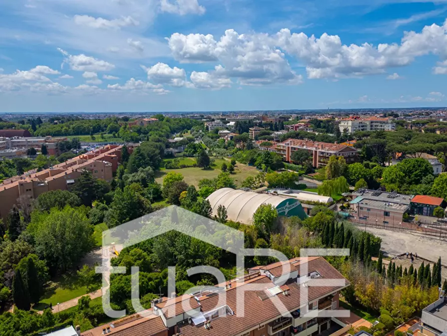 Immagine 11 di Box auto in vendita  in Via Saint Vincent a Roma