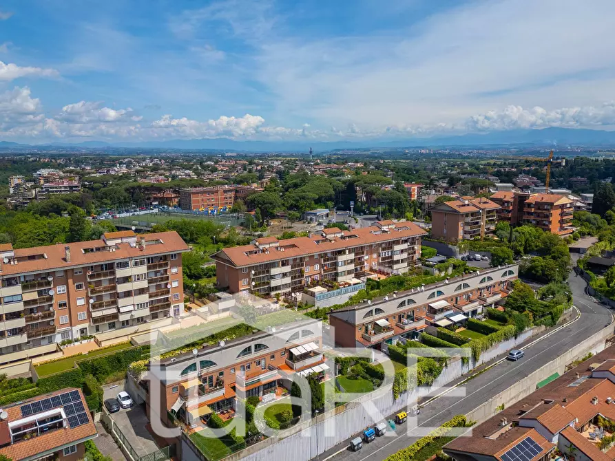 Immagine 18 di Box auto in vendita  in Via Saint Vincent a Roma