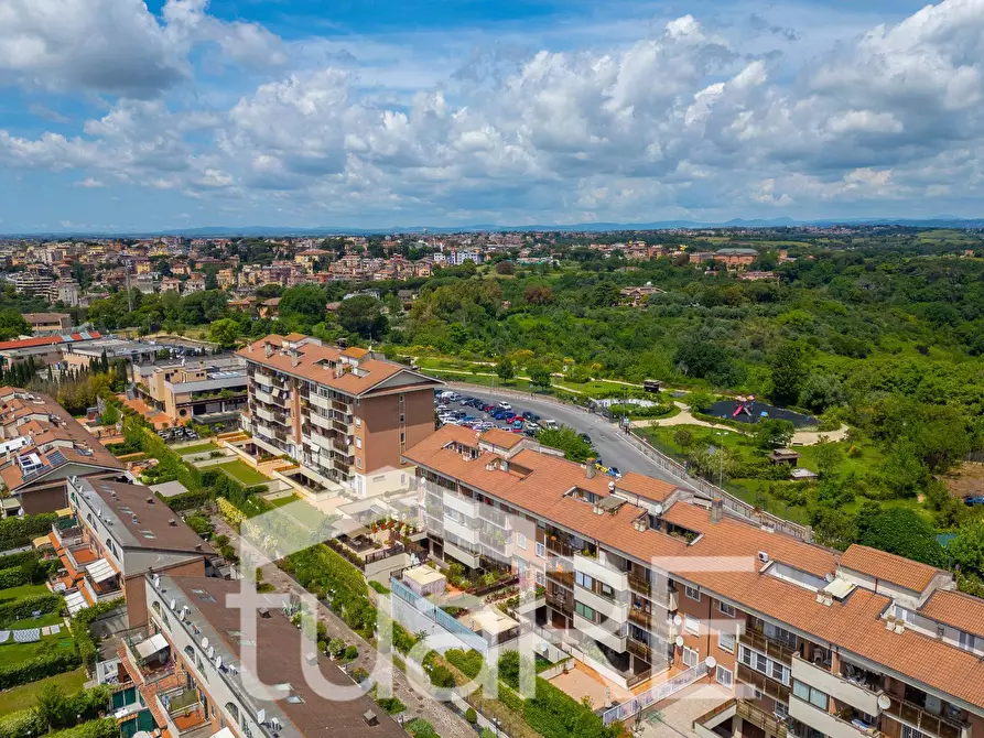 Immagine 20 di Box auto in vendita  in Via Saint Vincent a Roma