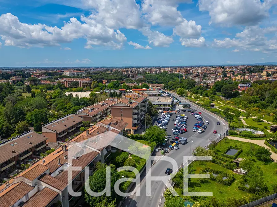 Immagine 24 di Box auto in vendita  in Via Saint Vincent a Roma