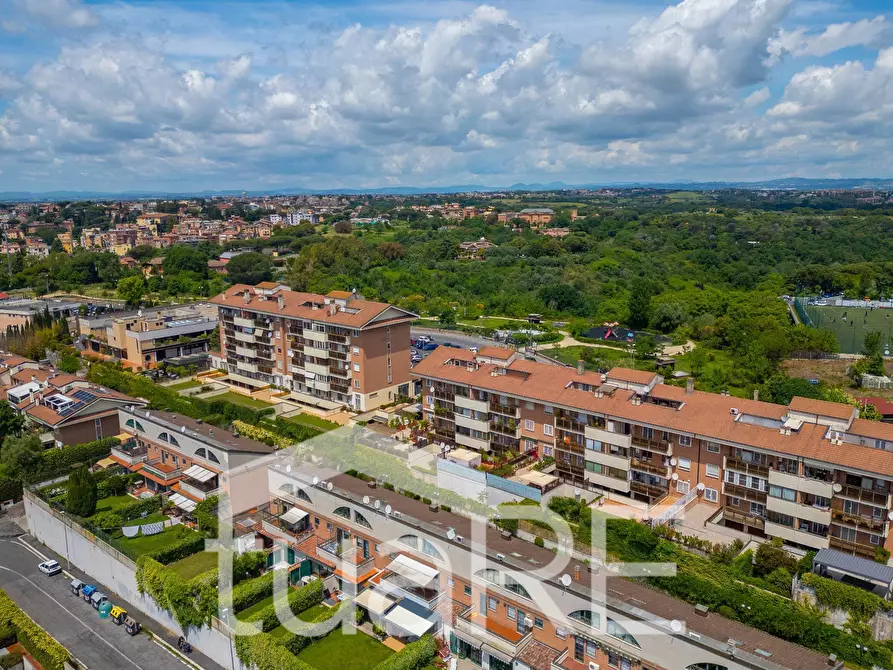 Immagine 25 di Box auto in vendita  in Via Saint Vincent a Roma