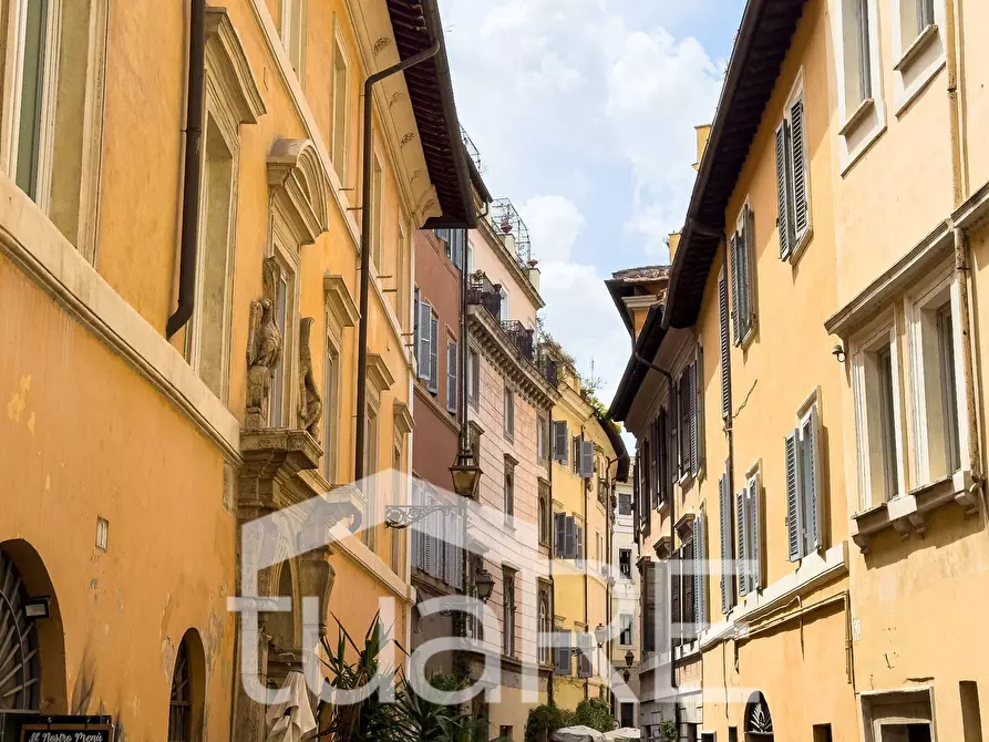 Immagine 21 di Appartamento in vendita  in Via Della Vetrina a Roma