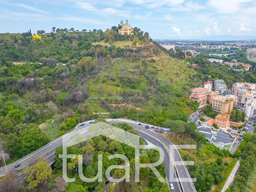 Immagine 7 di Attico in vendita  in Via Della Giuliana a Roma