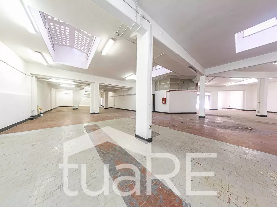 Immagine 4 di Negozio in vendita  in Via San Silverio a Roma