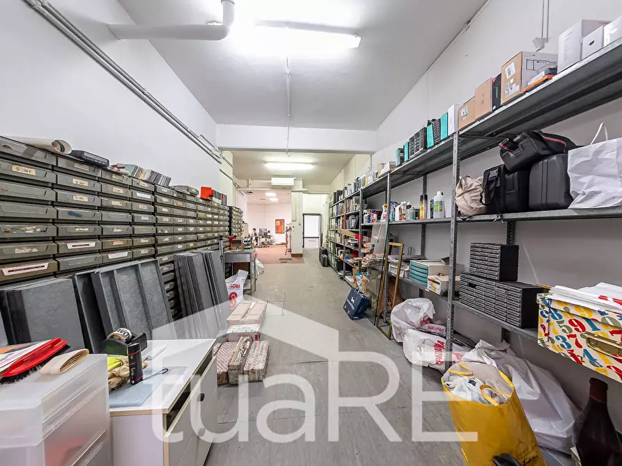 Immagine 17 di Negozio in vendita  in Via San Silverio a Roma