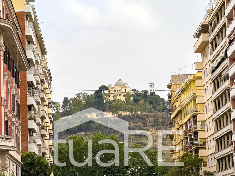 Immagine 10 di Appartamento in vendita  in Via Premuda a Roma