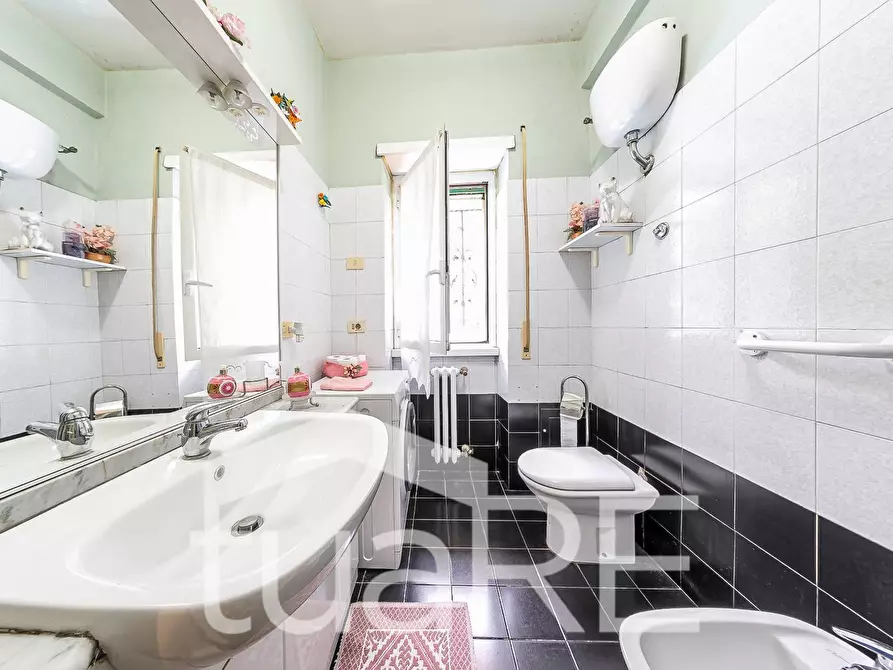 Immagine 10 di Appartamento in vendita  in Via Di San Pantaleo Campano a Roma