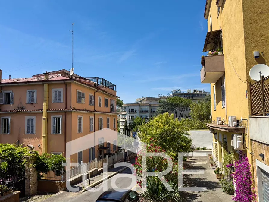 Immagine 18 di Appartamento in vendita  in Via Di San Pantaleo Campano a Roma