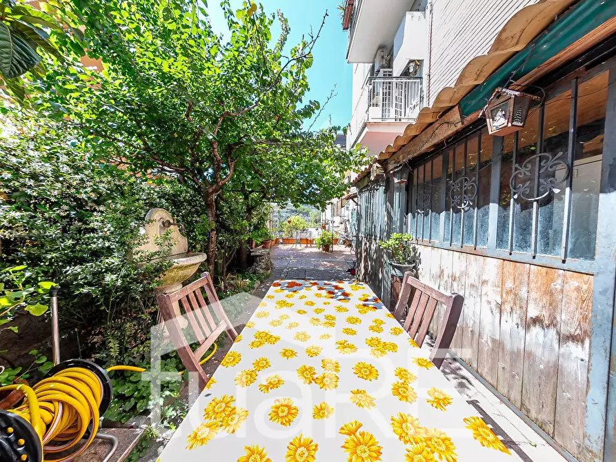 Immagine 23 di Appartamento in vendita  in Via Di San Pantaleo Campano a Roma