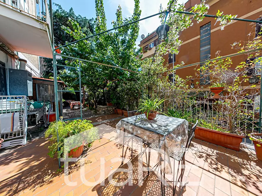 Immagine 24 di Appartamento in vendita  in Via Di San Pantaleo Campano a Roma