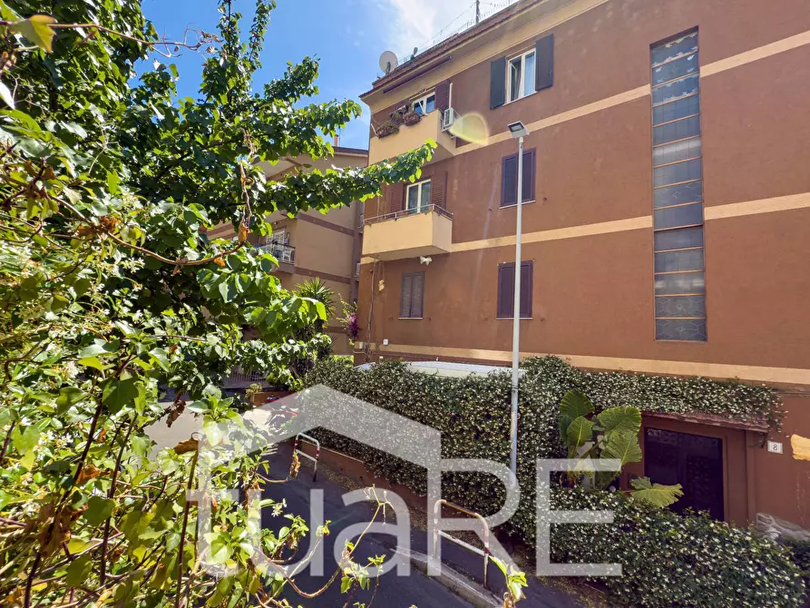 Immagine 27 di Appartamento in vendita  in Via Di San Pantaleo Campano a Roma