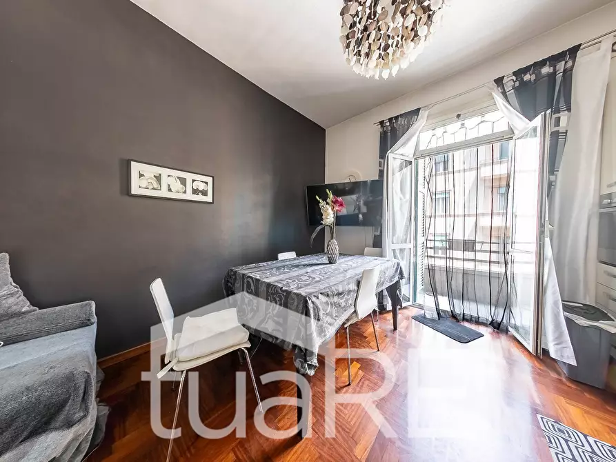 Immagine 3 di Appartamento in vendita  in Via Durazzo a Roma