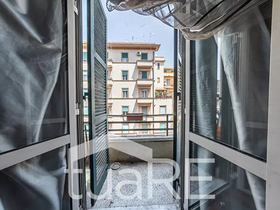 Immagine 14 di Appartamento in vendita  in Via Durazzo a Roma