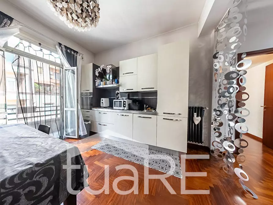 Immagine 15 di Appartamento in vendita  in Via Durazzo a Roma