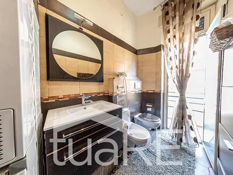 Immagine 16 di Appartamento in vendita  in Via Durazzo a Roma