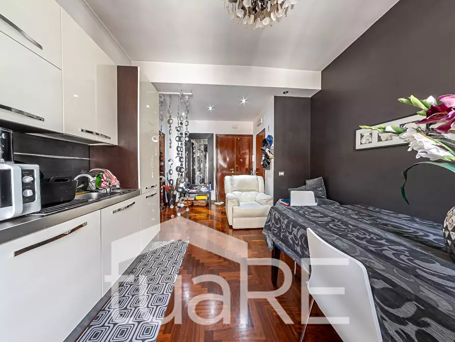 Immagine 20 di Appartamento in vendita  in Via Durazzo a Roma