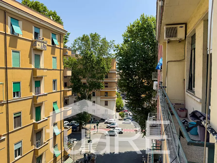 Immagine 23 di Appartamento in vendita  in Via Durazzo a Roma