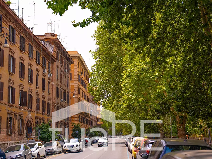 Immagine 2 di Appartamento in vendita  in Via Romolo Gessi a Roma