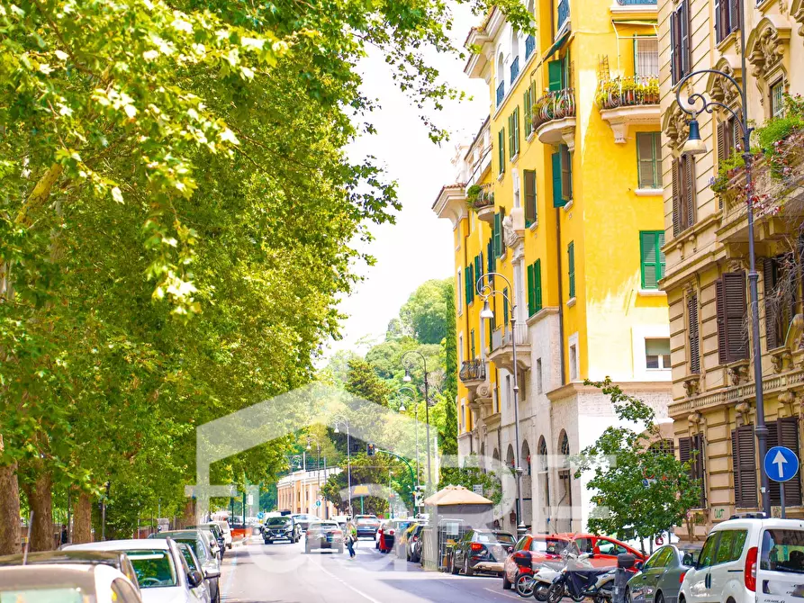 Immagine 8 di Appartamento in vendita  in Via Romolo Gessi a Roma
