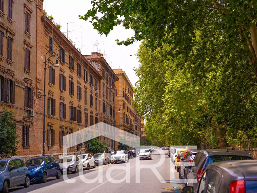 Immagine 12 di Appartamento in vendita  in Via Romolo Gessi a Roma