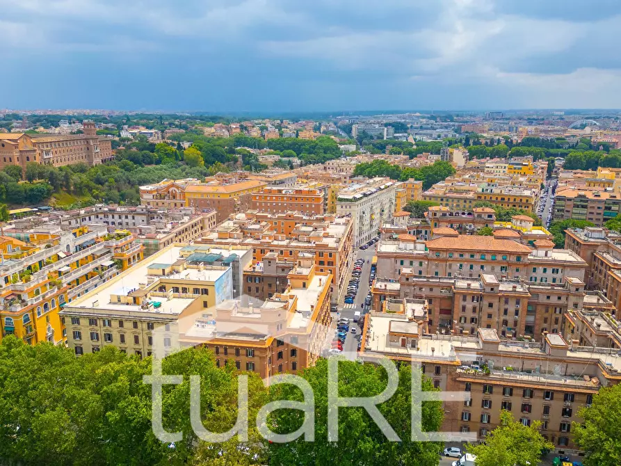 Immagine 17 di Appartamento in vendita  in Via Romolo Gessi a Roma