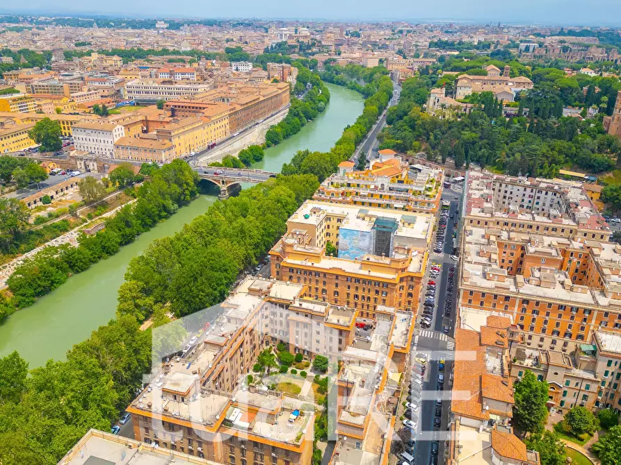 Immagine 25 di Appartamento in vendita  in Via Romolo Gessi a Roma