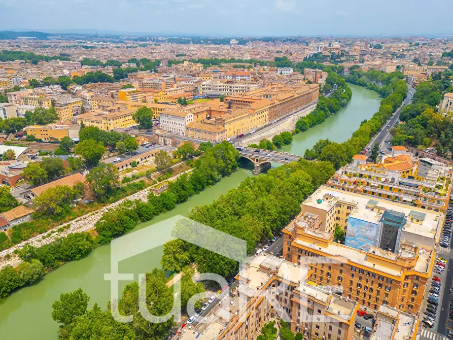 Immagine 26 di Appartamento in vendita  in Via Romolo Gessi a Roma