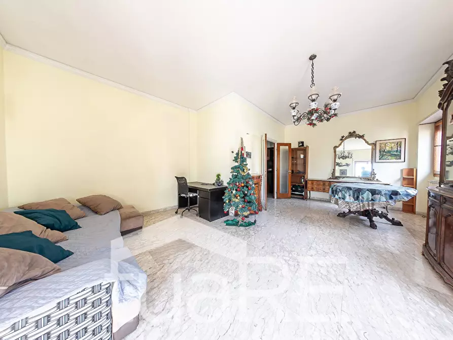 Immagine 4 di Attico in vendita  in Via Della Tenuta Di Sant'agata a Roma