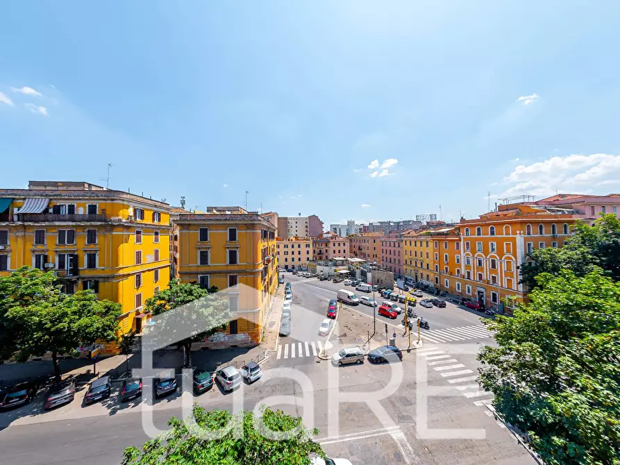 Immagine 2 di Appartamento in vendita  in Via Panfilo Castaldi a Roma