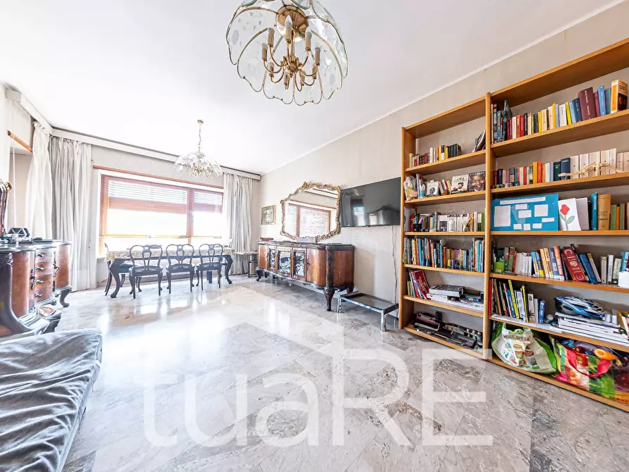 Immagine 4 di Appartamento in vendita  in Via Panfilo Castaldi a Roma