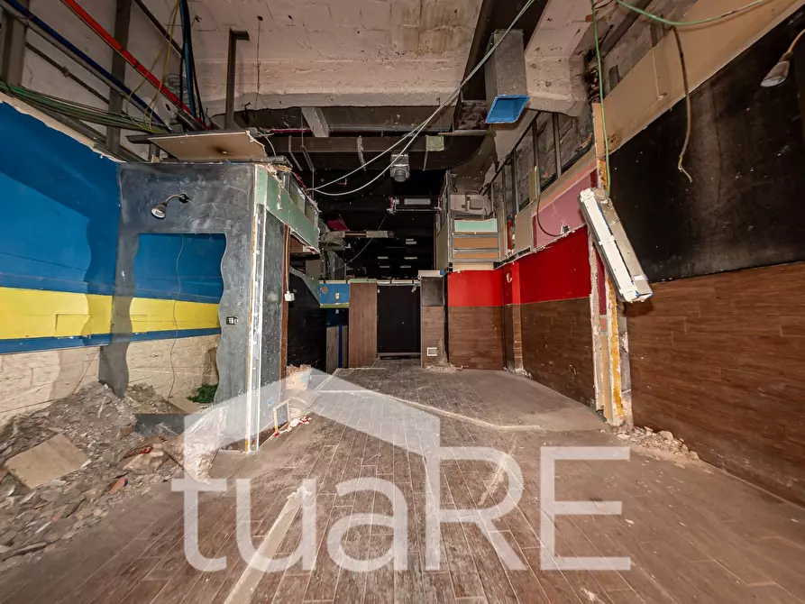 Immagine 7 di Negozio in vendita  in Via Labicana a Roma